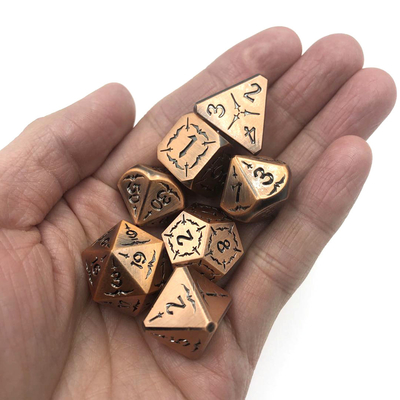 Bộ xúc xắc Rpg số lượng lớn Bộ xúc xắc lõi chất lỏng màu đen được đánh bóng bằng tay đa diện Không độc hại