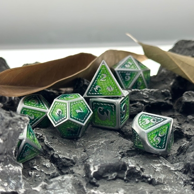 Dragon Scale Solid Metal Dice Set Multi Color DND RPG Màu sáng