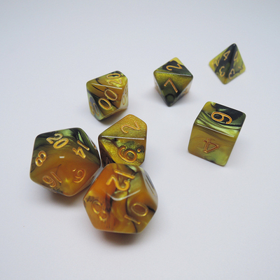 Đàn ông màu vàng và đen nhựa đá cẩm thạch RPG Dice Game Dice Set
