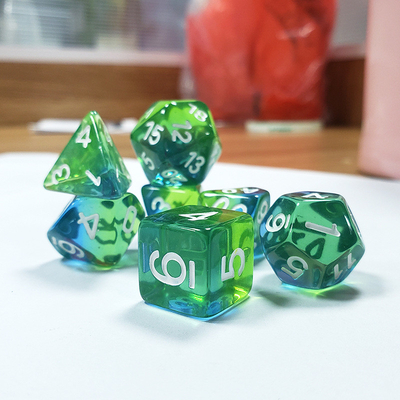 Mint màu xanh lá cây tinh thể nhựa tự nhiên nhiều mặt trò chơi bảng đặt xúc xắc rồng và ngục
