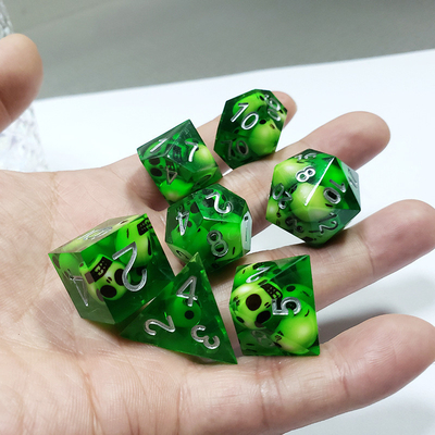 Green Crystal Skull Resin Boarding Dice Set Dragon và Dungeon