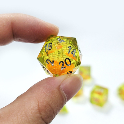 Xanh chảy cát màu vàng tinh thể nhựa Dnd Dice Sharp Edge Fantasy