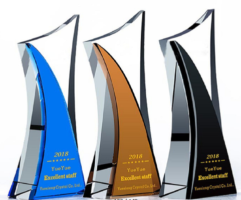 Trophy nhựa tinh thể đa màu rõ ràng và chống mòn