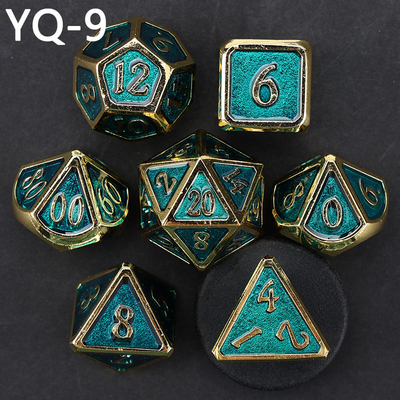 Đặt xúc xắc kim loại DND tùy chỉnh màu sắc polyhedron kim loại rắn với số bạc, được sử dụng cho trò chơi cờ vua D &amp; D