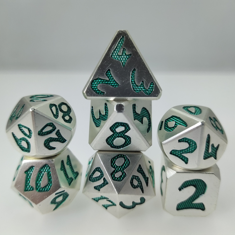Bán buôn Glow Green Metal DND Dice7 Piece Xúc xắc đa diện không độc hại Đặt màu xanh nhạt qua chất liệu bạc